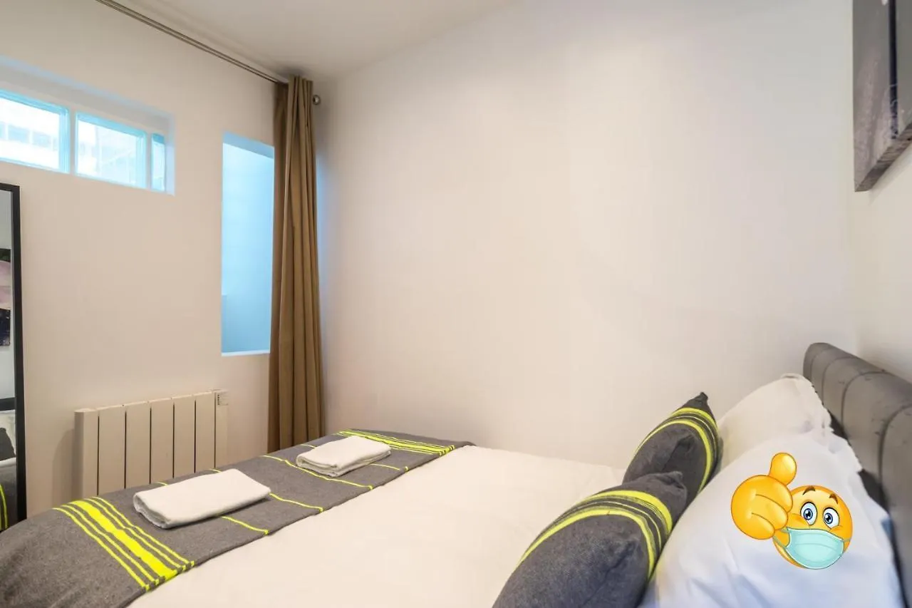 Ferienwohnung Canal House Paris Apartment